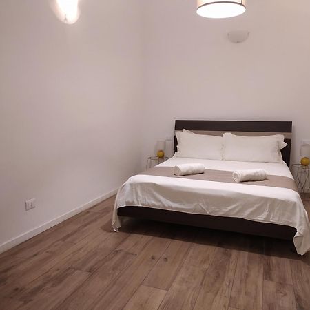 R & A Minerva Suites Pavia Kültér fotó