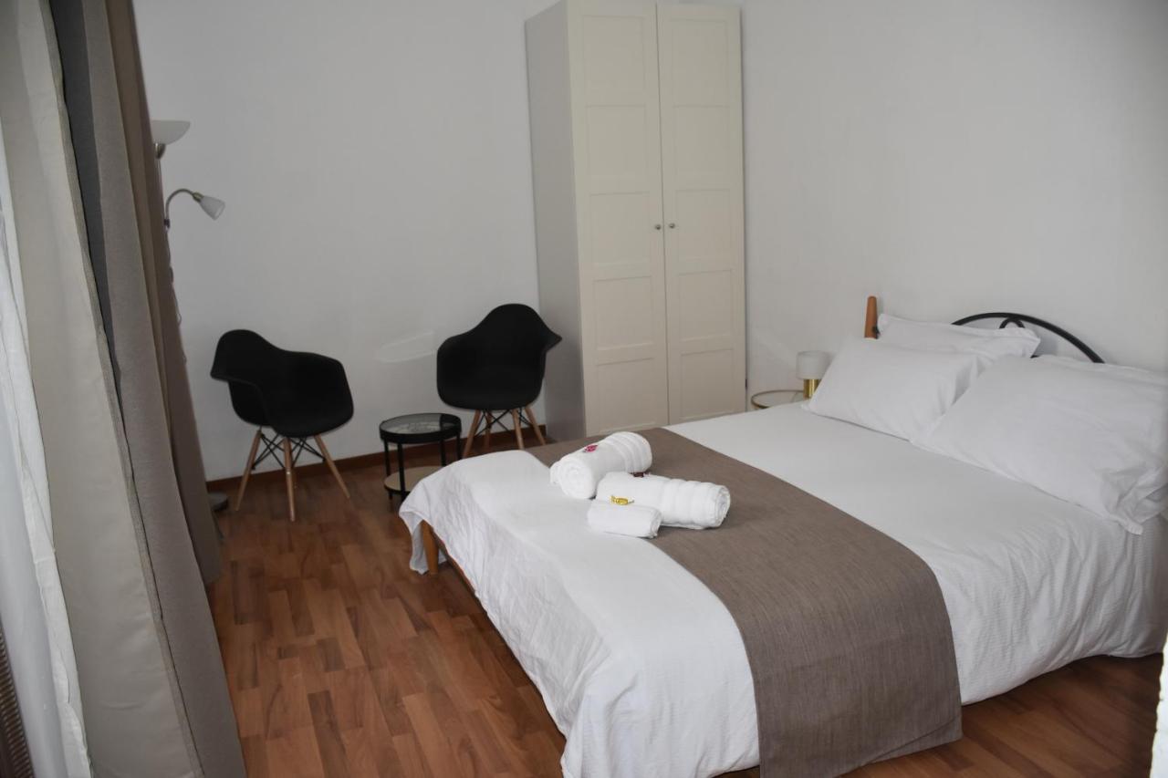 R & A Minerva Suites Pavia Kültér fotó