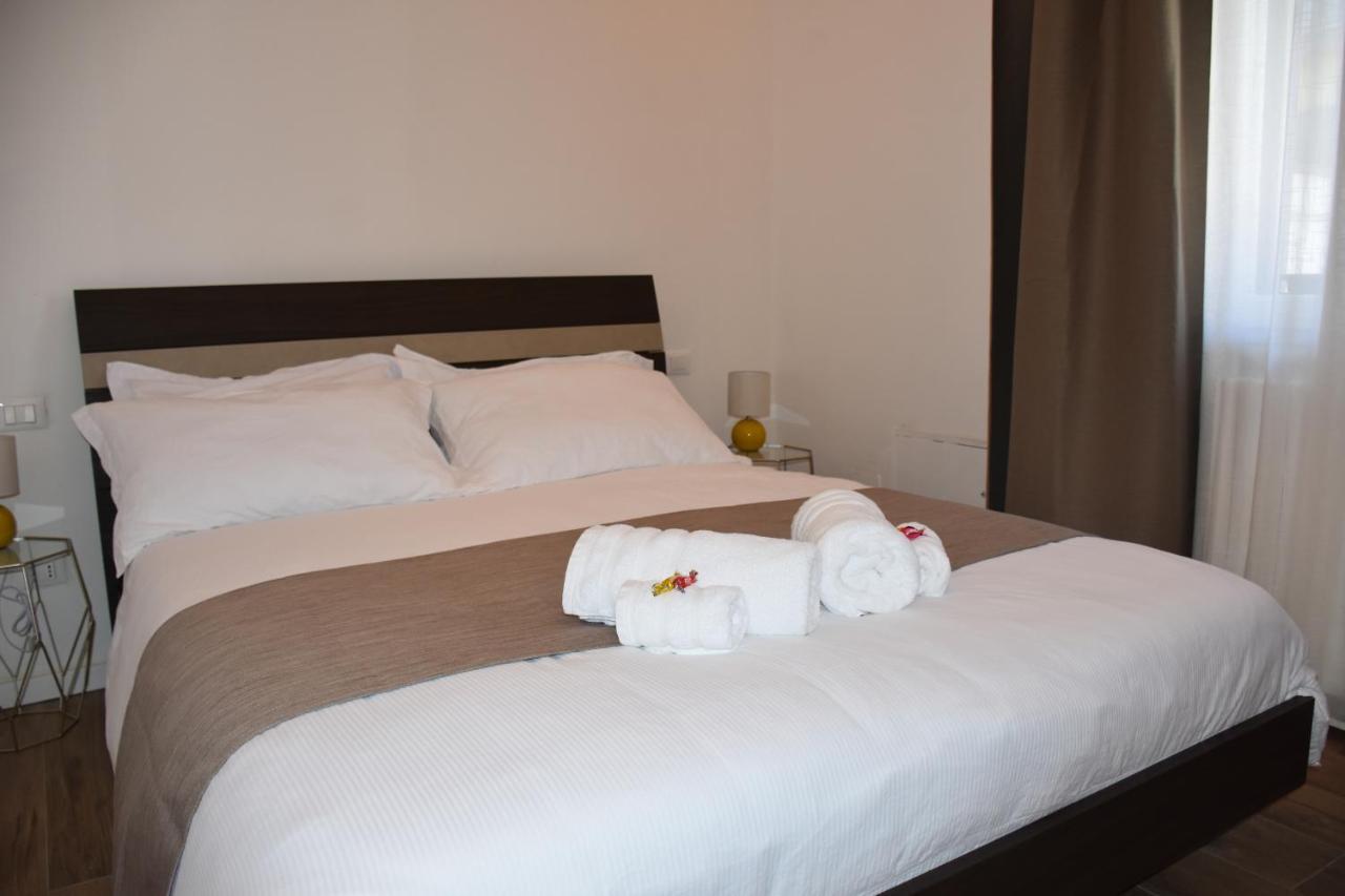 R & A Minerva Suites Pavia Kültér fotó