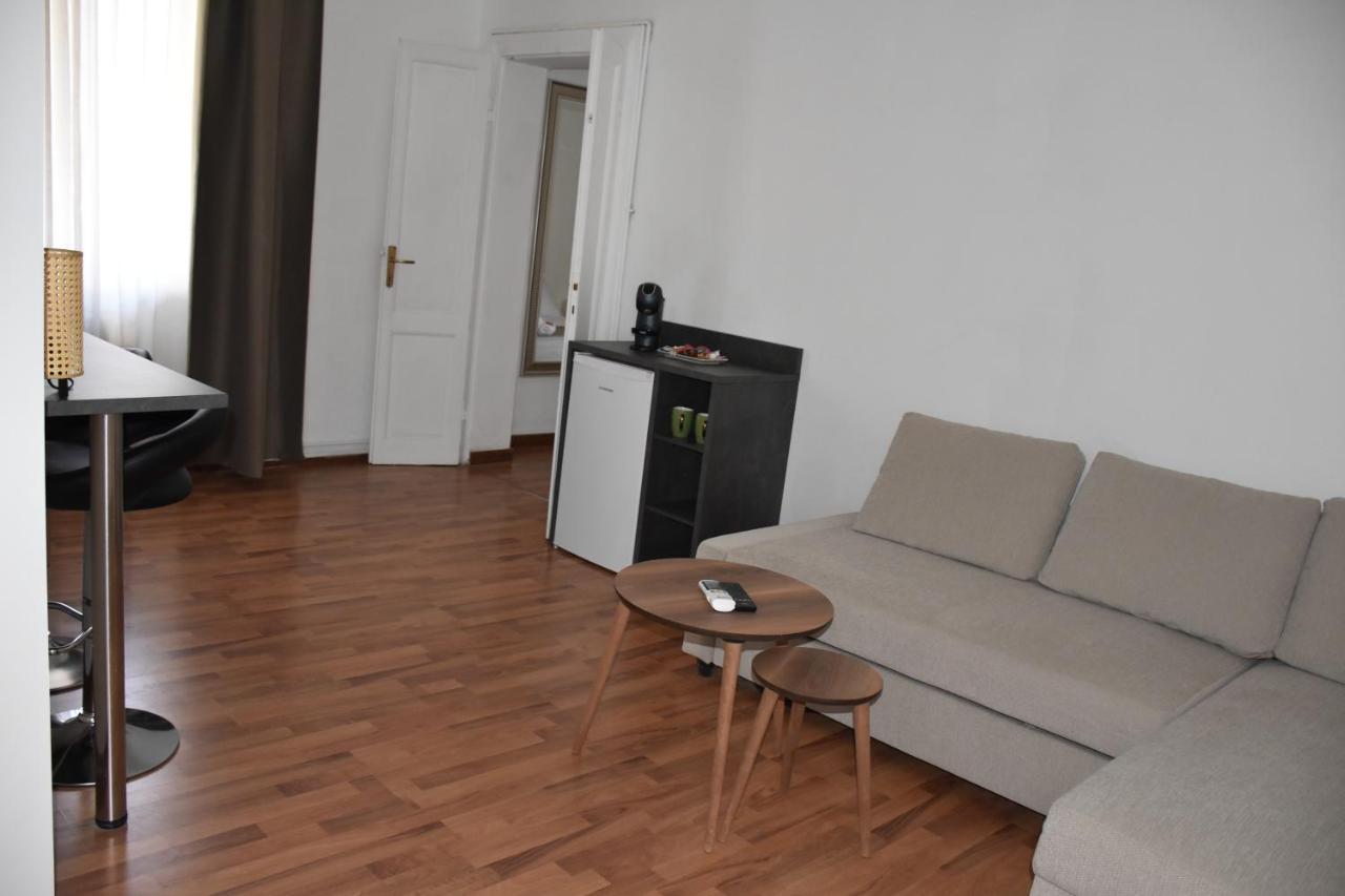R & A Minerva Suites Pavia Kültér fotó
