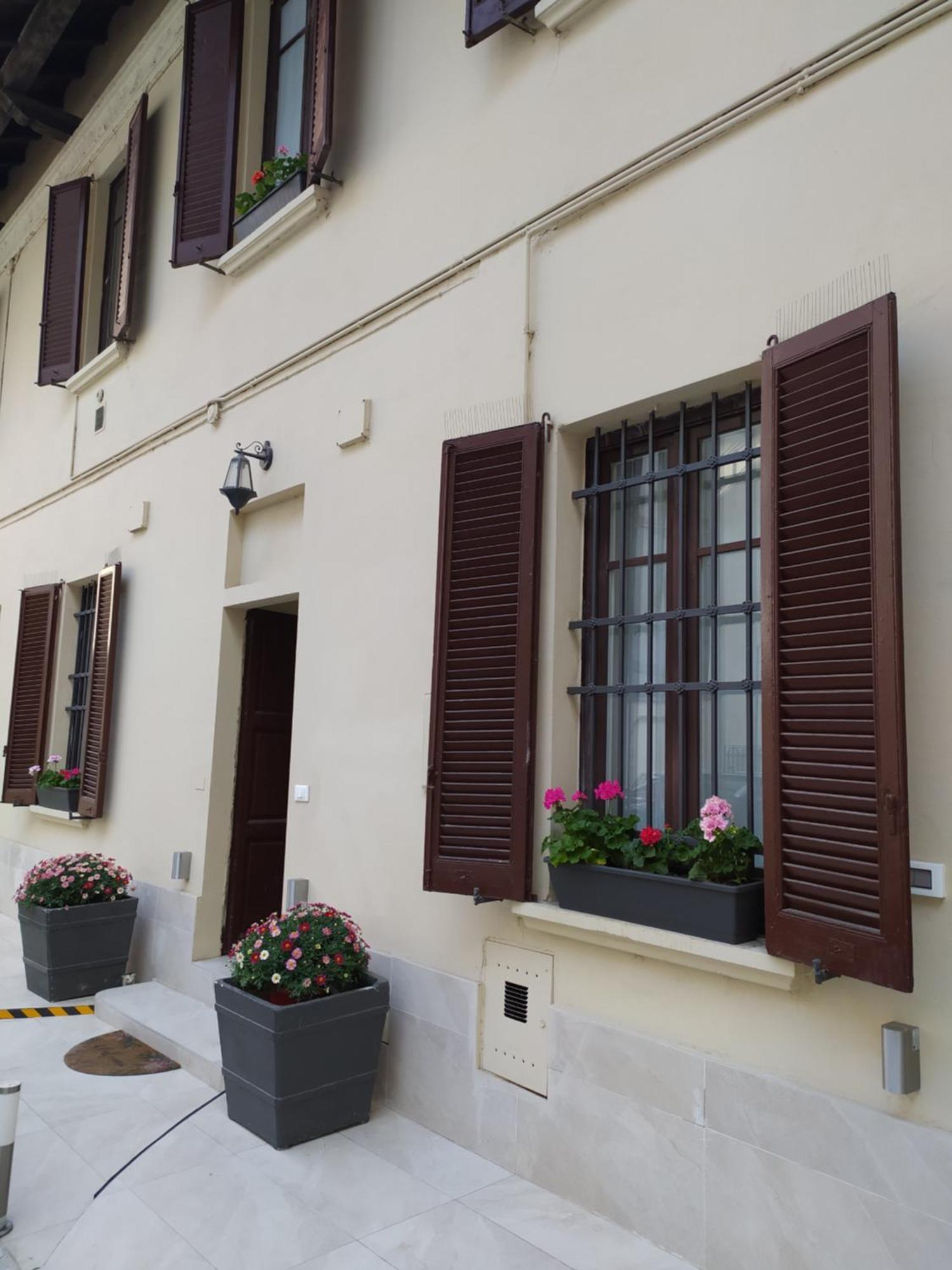 R & A Minerva Suites Pavia Kültér fotó